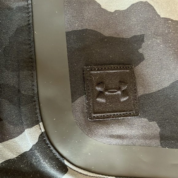 Under Armour Men's Camo unstoppable Shorts - Picture 3 of 5